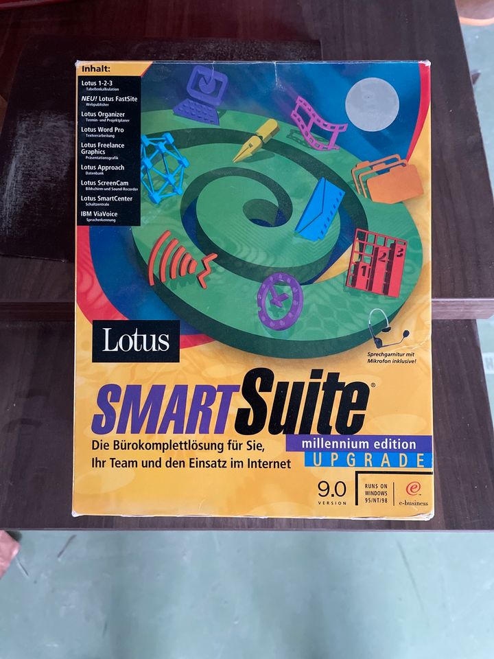 Lotus SmartSuite millenium edition UPGRADE in Tuningen