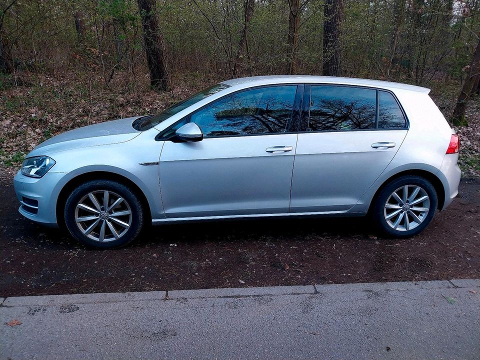 Golf 7 in Silber in Wolfsburg