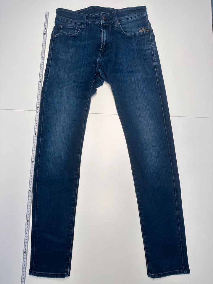 G-Star Revend Super Slim Jeans W30 L32 in Sehnde