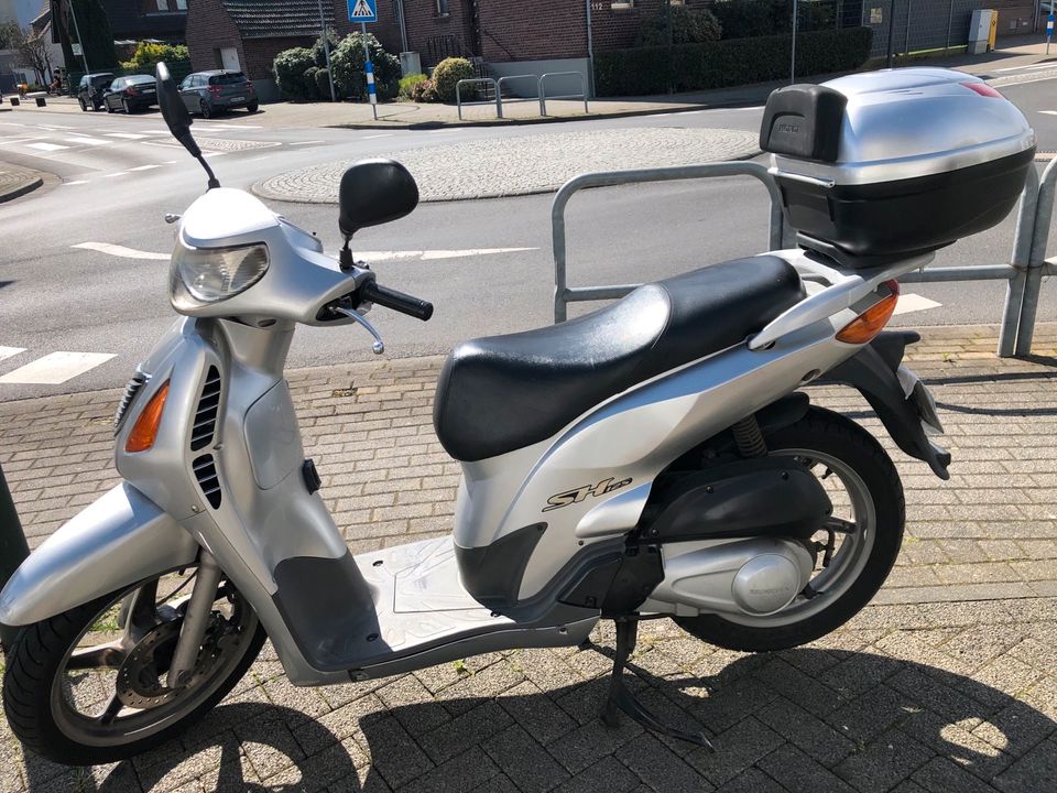 Motorroller Honda  125ccm in Kerpen