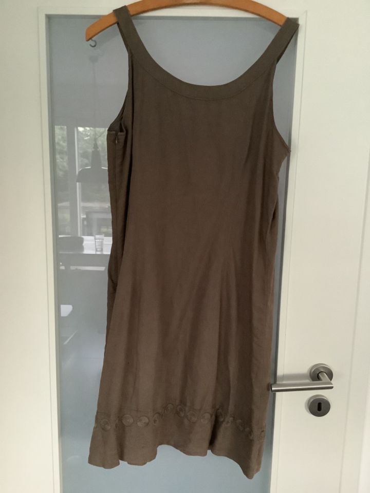 Braunes Kleid von Esprit 58% Leinen 42% Baumwolle, Gr. 42 in Waltrop