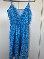 Sommerkleid blau mit weißen Blümchen Gr. S Hessen - Lichtenfels Vorschau