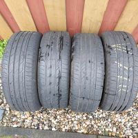 4x Sommerreifen 215/60R17 96H, Bridgestone 5 mm, DOT1815 Hessen - Bad Vilbel Vorschau