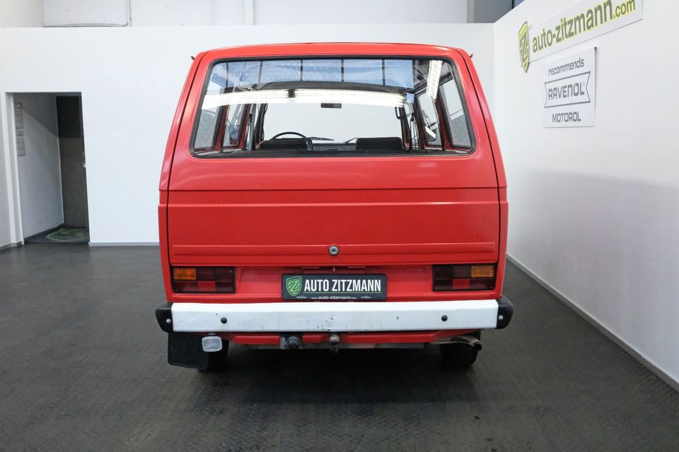 Volkswagen T3 8-Sitzer verglast ex-FEUERWEHR OLDTIMER in Nürnberg (Mittelfr)