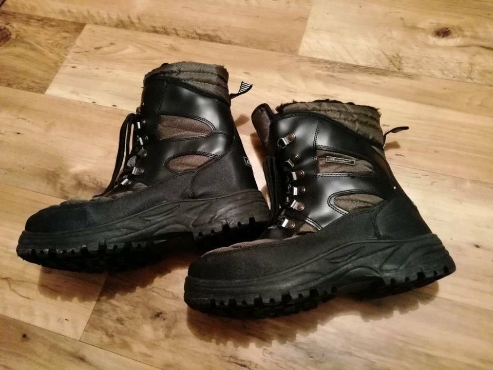 Neuwertige Winterstiefel Boots gr.42 cortina in Bitterfeld