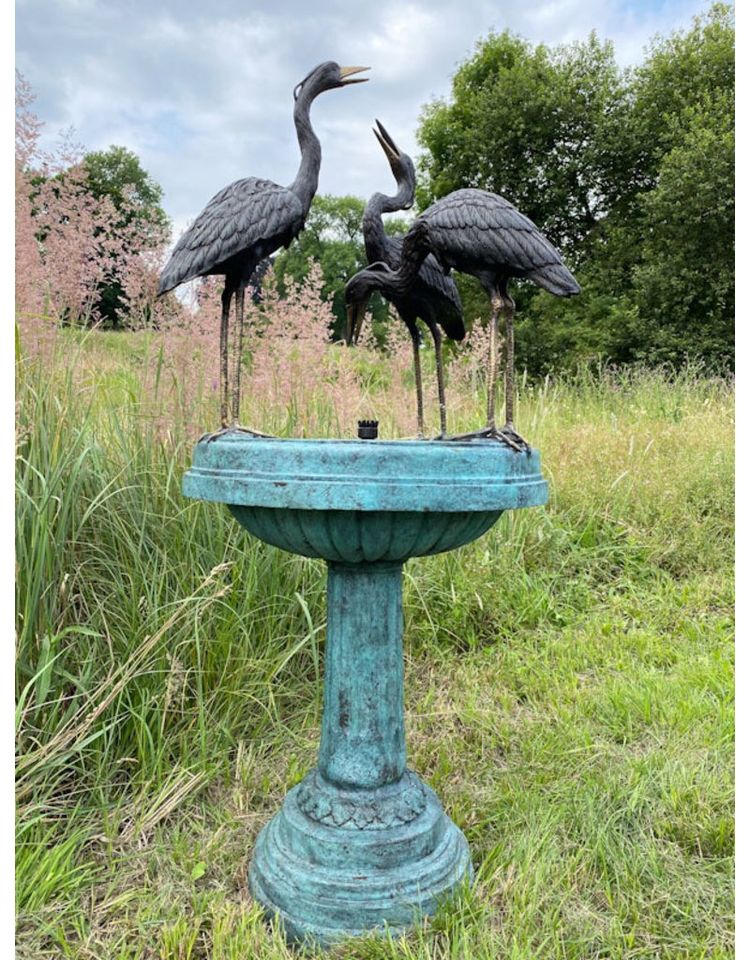 Springbrunnen aus Bronze für den Garten in Toppenstedt