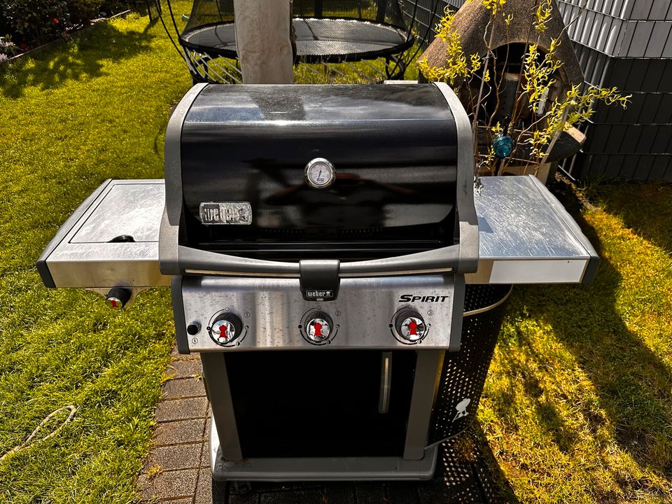 Weber Gasgrill Spirit E320 GBS in Essen