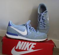 Nike Sneaker Gr. 42 Brandenburg - Mahlow Vorschau