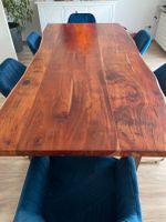 Massiver Holztisch zu verkaufen Nordrhein-Westfalen - Overath Vorschau