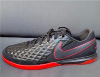 Nike Tiempo Legend Hallen Fußballschuhe NEU schwarz 44,5 Air Borsdorf - Borsdorf Vorschau