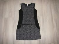 Mädchen Kleid 152 Tunika Minikleid SILBER SCHWARZ 1x getragen Nordrhein-Westfalen - Menden Vorschau