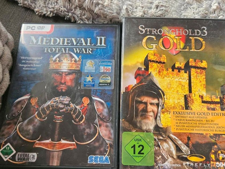 Stronghold 3 Gold Edition + Medival II Total War PC Games in Karlsruhe