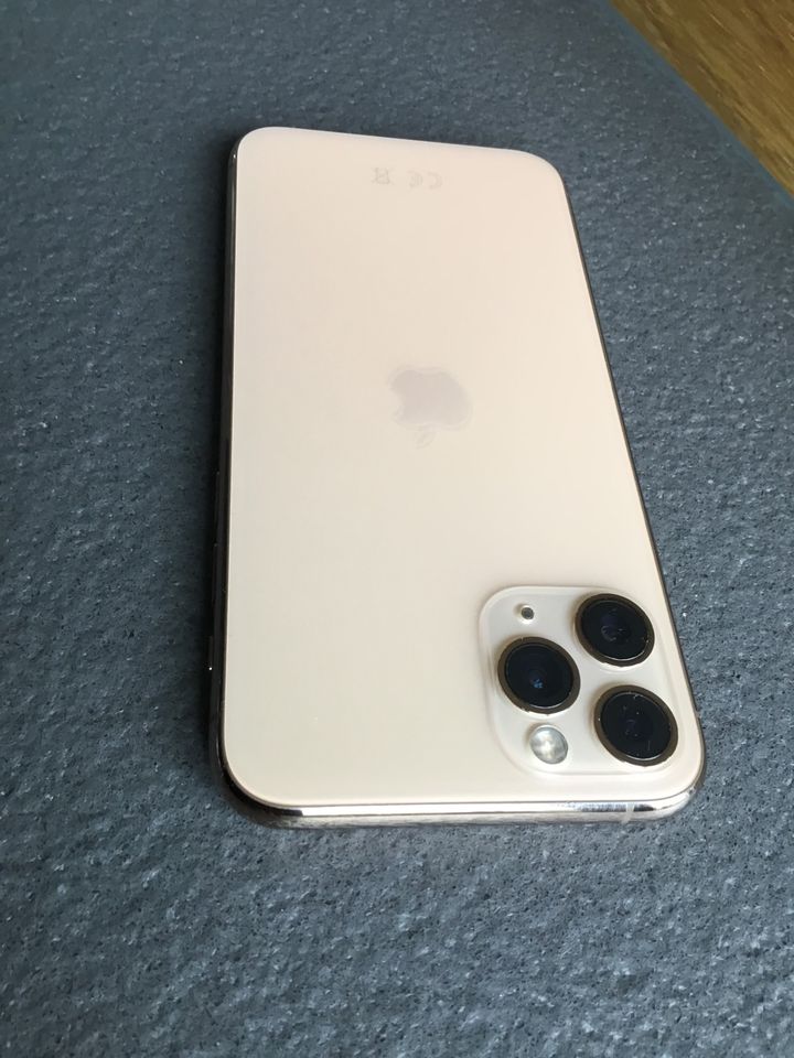 Apple IPhone 11 Pro Gold 64GB 100% Hülle OVP in Düsseldorf