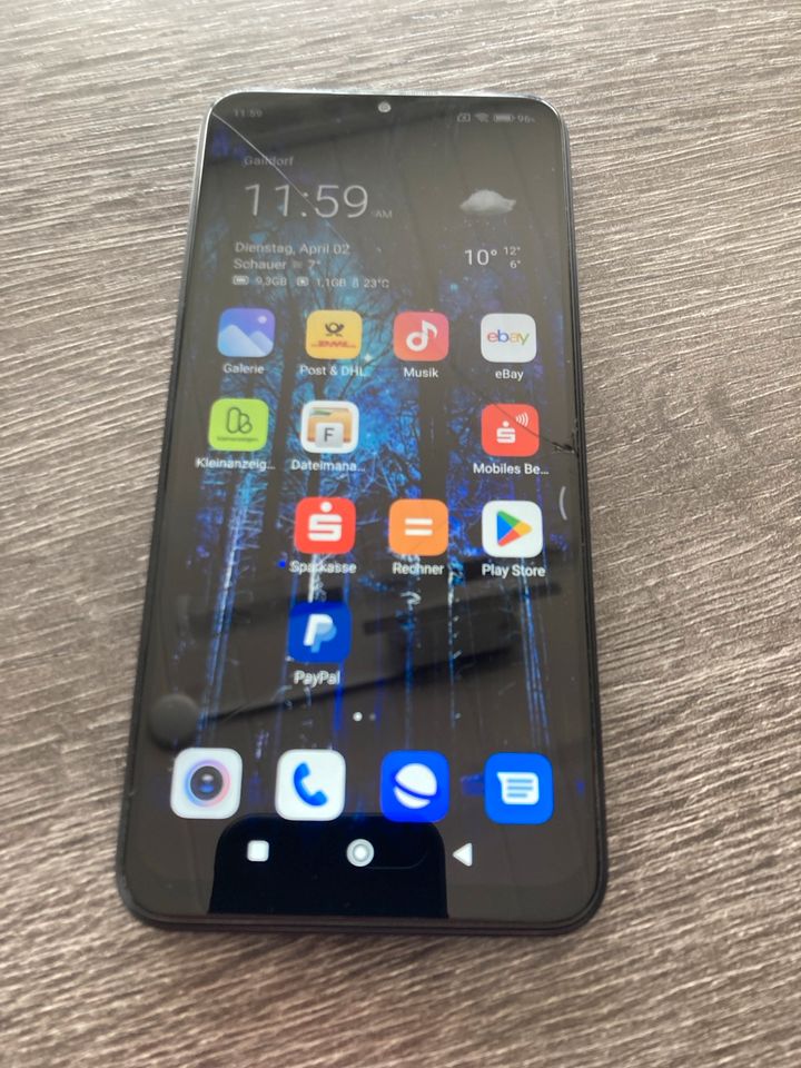 Xiaomi Redmi Note 9 mit Sprung in Gaildorf