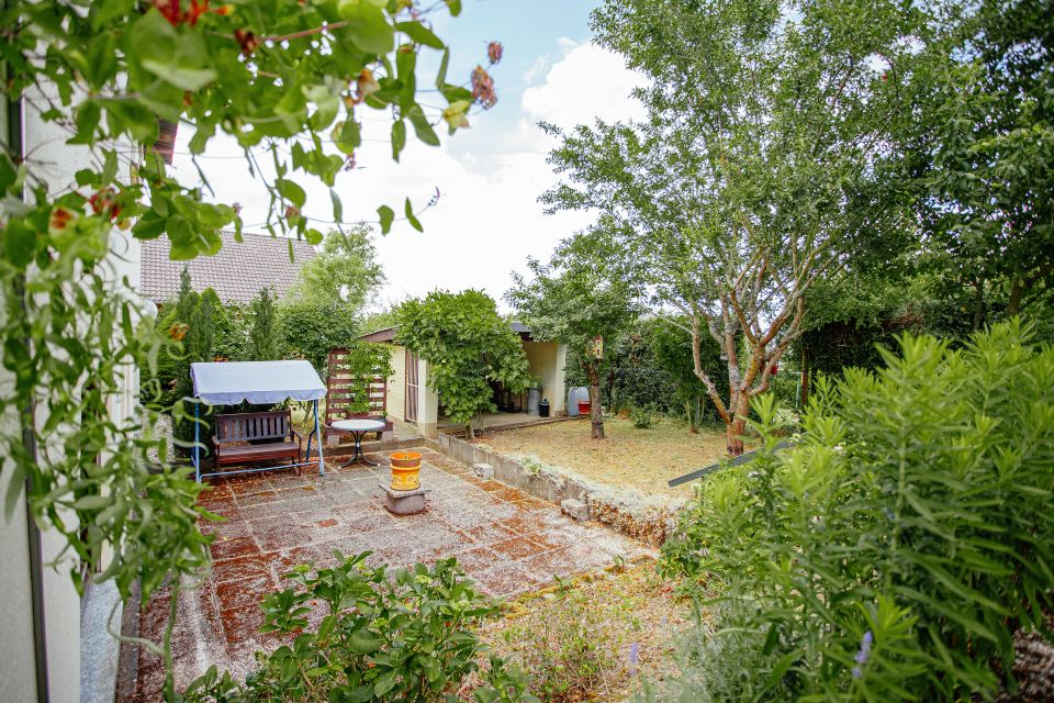 Gepflegtes Einfamilienhaus mit großem Garten und Garage in ruhiger Lage von Mittelstrimmig in Mittelstrimmig