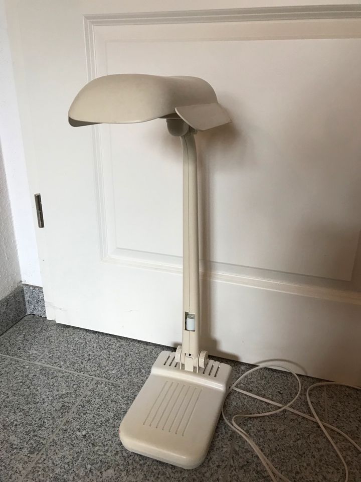 Vintage/Retro Schreibtischlampe/Schreibtischleuchte alt 80er in Mainz