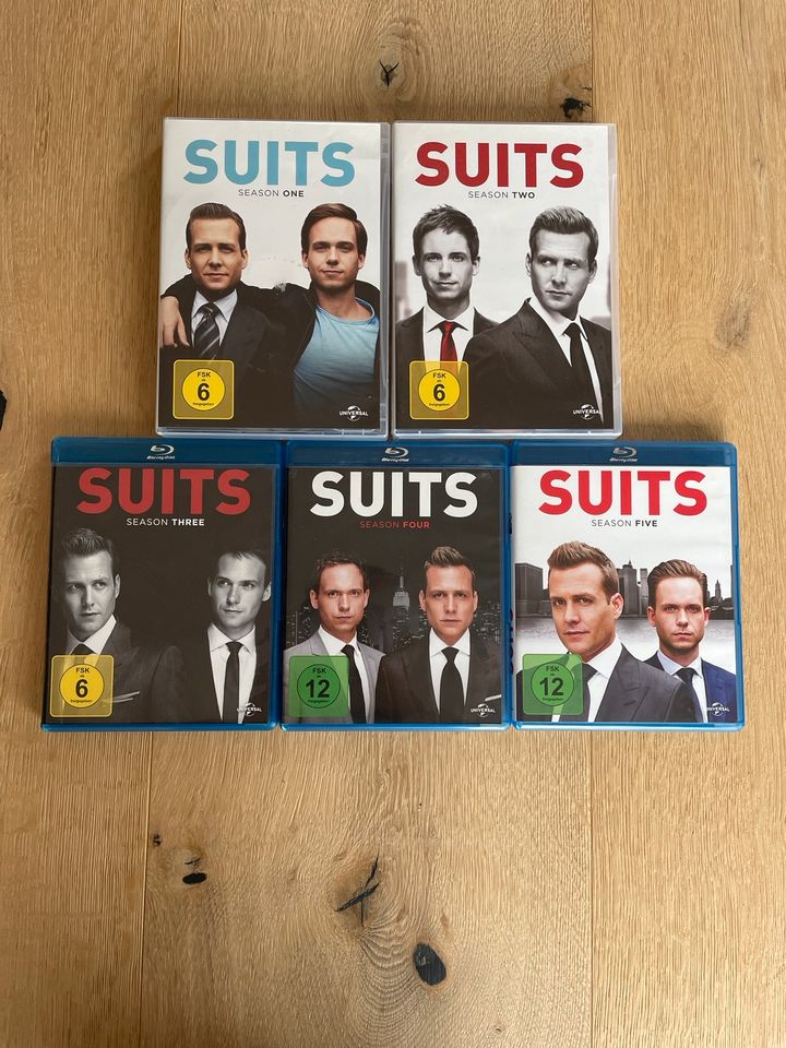 Suits Serie Staffeln 1-5 DVD Blueray in Overath
