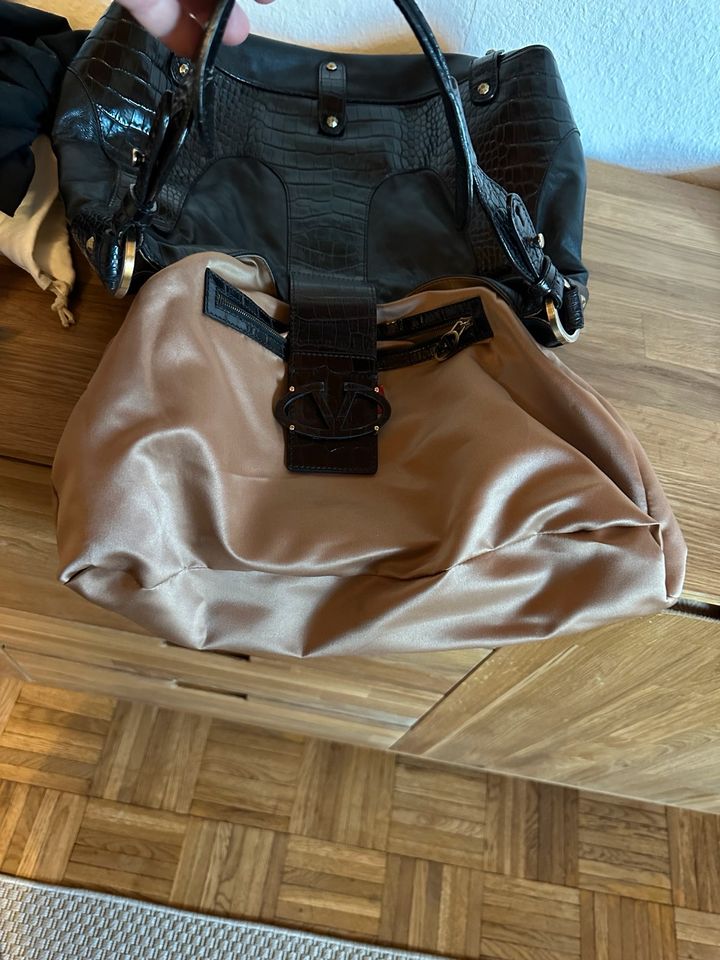 Valentino Garavani Tasche Leder Y2K Vintage Edel und schön in Dortmund