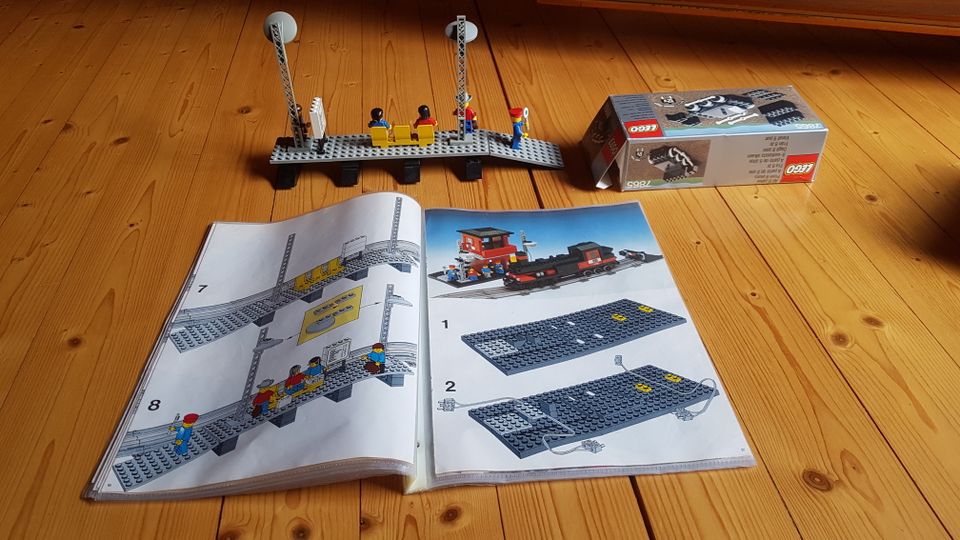 LEGO 12V Zug 7745 inklusive Gleisanlage in Bogen Niederbay