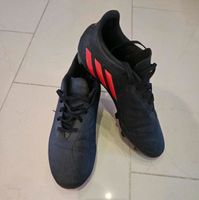 Adidas Fußball Fußball Schuhe schwarz rot Größe 42/8.5 Hessen - Oberursel (Taunus) Vorschau