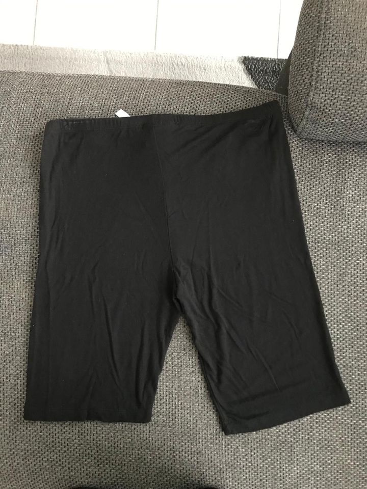 Sexy Radler Hose Short in schwarz, Gr.M  , NEU in Bad Segeberg