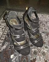 high heels neu Gr. 36 Sandalen Köln - Longerich Vorschau