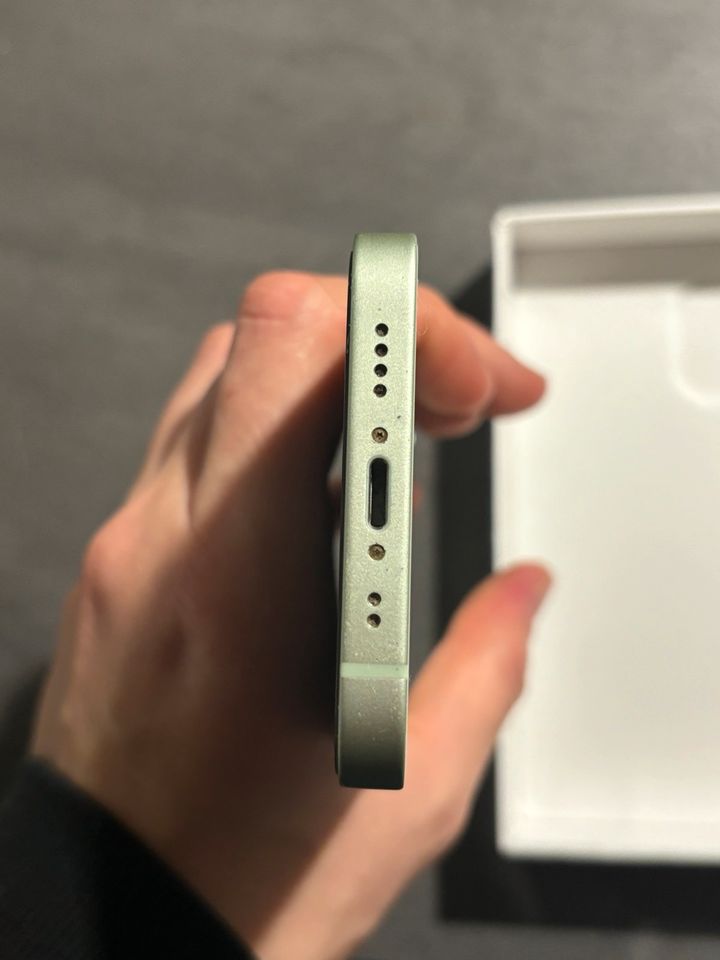 Apple iPhone 12 mini 64GB mint/ grün TOP in Hamburg