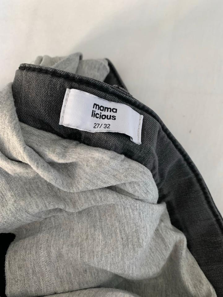 Umstandskleidung Stillkleidung S Jeans Einlagen Shorts BH in Berlin