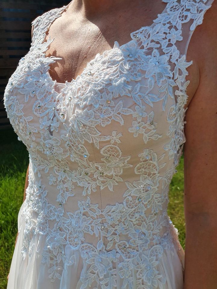 Brautkleid in Erlensee