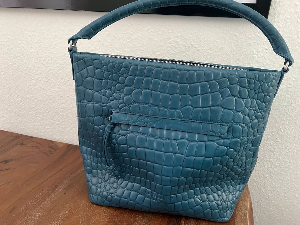 Liebeskind Berlin  Annie Hobo Bag Krokoprägung  blau neu in Kaiserslautern