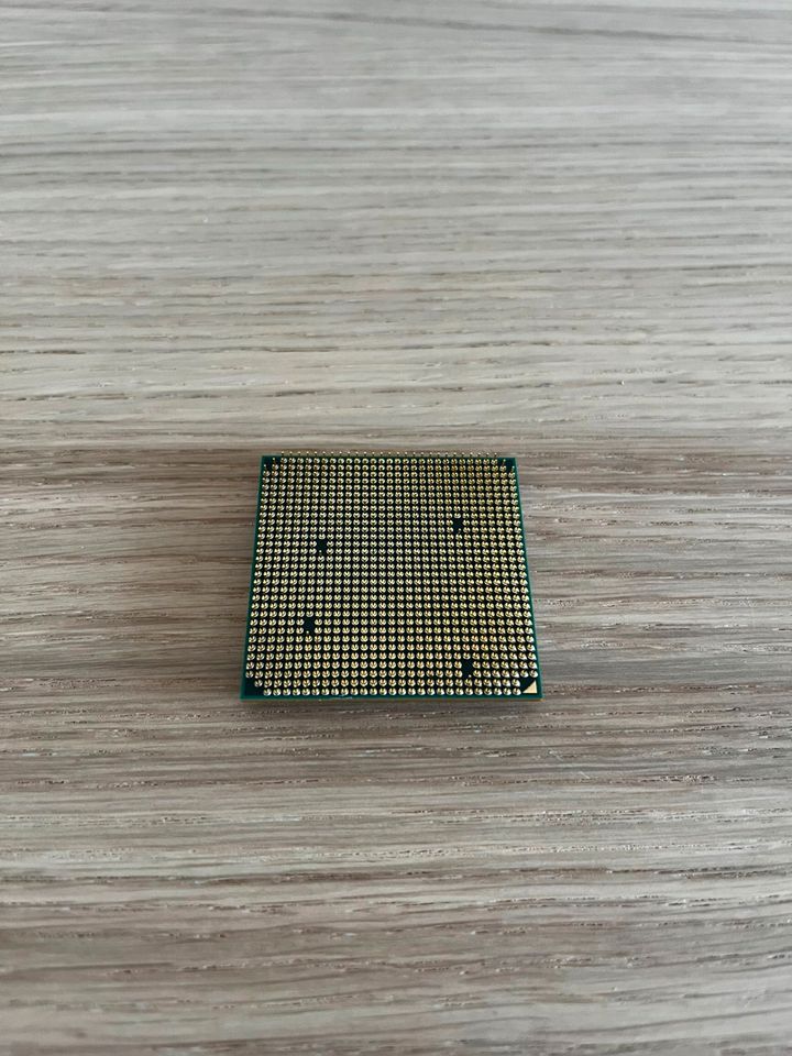 AMD FX-4100 - 3.6 GHz Quad-Core (FD4100WMW4KGU) Processor in Hannover