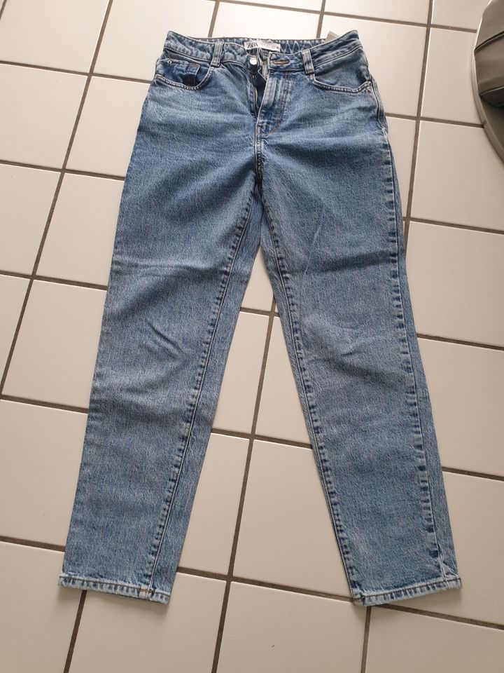 Jeans Zara gr 36 in Kaarst