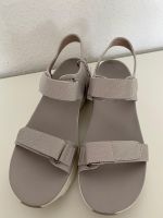 Neu Skechers Grau Sandalen 40 Arch Fit Klett Düsseldorf - Angermund Vorschau