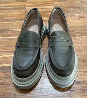 DiNuovo Halbschuh, dicke Sohle, sehr gut, Gr. 37, Leder Brandenburg - Kleinmachnow Vorschau