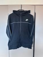 Nike Sportwear Sweatjacke in schwarz, Größe L Thüringen - Saalfeld (Saale) Vorschau