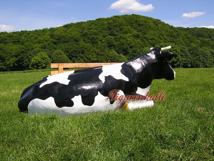 Kuh Tierfigur Sofa lebensgroß liegend Figur Skulptur Gartenbank in Enger
