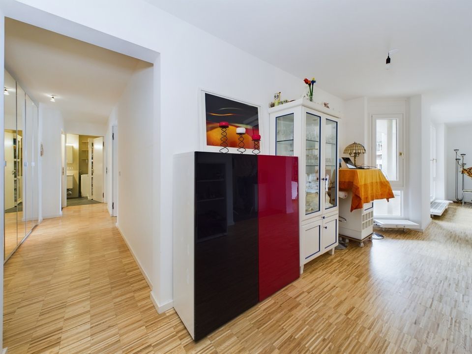 Im Herzen von Haidhausen: Ruhige, schicke 3-Zimmer-Wohnung mit großer West-Loggia - Modernisiert in München