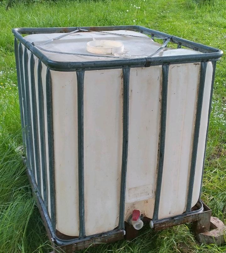 IBC Container Wassertank 1000 l in Schweppenhausen