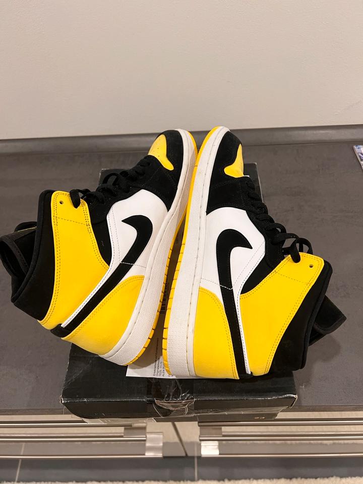 Jordan 1 yellow toe mid sales