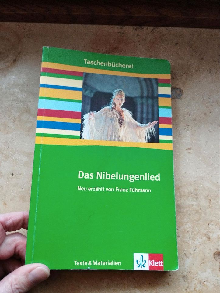 Das Nibelungenlied,neu erzählt von Franz Fühmann in Gunzenhausen