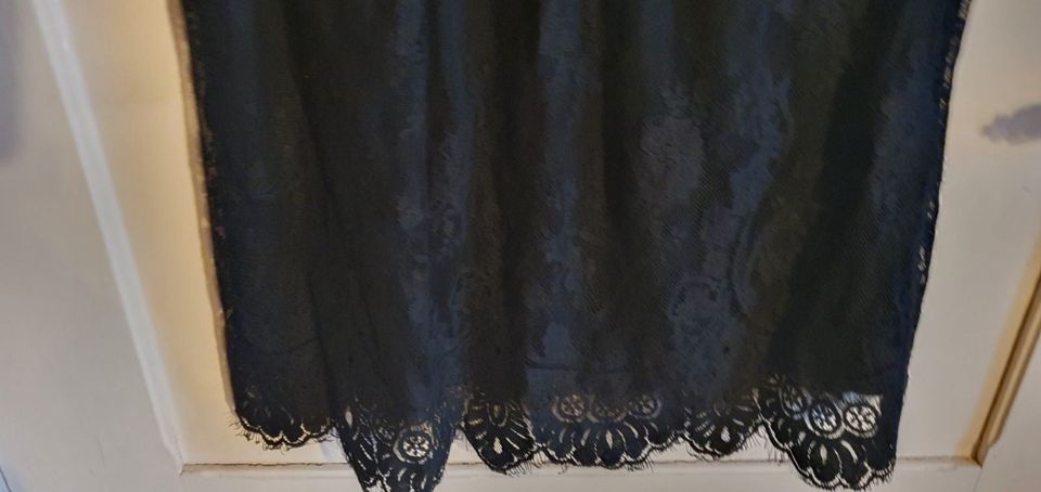 Kleid Esprit EDC mit Spitzenrock schwarz Gr.  38 neu in Schollene