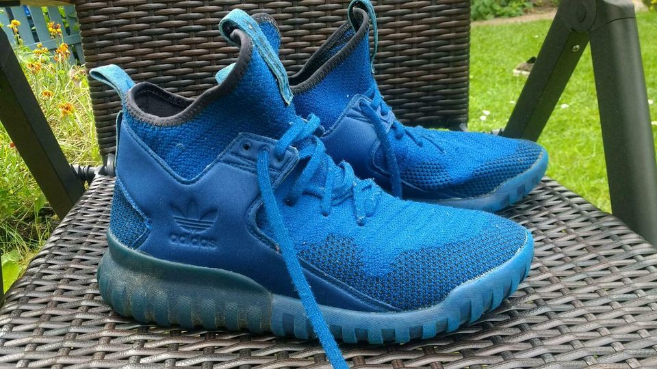 ADIDAS Tubular bequeme Turnschuhe Gr. 42 in Elsdorf