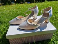 Brautschuhe Hessen - Korbach Vorschau