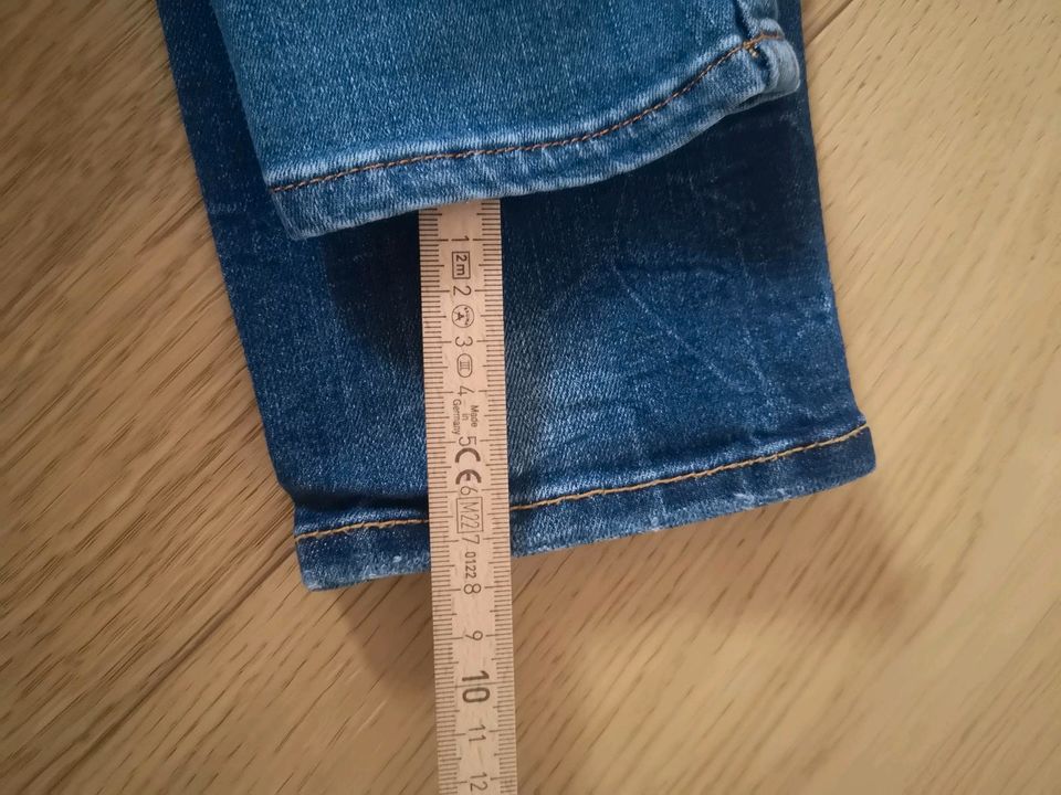 Umstandsjeans H&M in Überlänge in Hüffenhardt