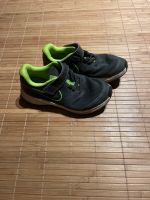 Nike Turnschuhe Gr. 28 Star Runner Hannover - Vahrenwald-List Vorschau