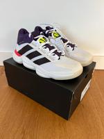 Adidas. Court Stabil Hallenschuh 39 1/3 NEU Niedersachsen - Bad Salzdetfurth Vorschau