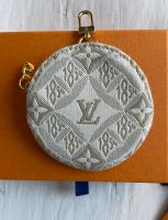 Louis Vuitton Taschenschmuck Geldbörse Schlüsselanhänger 1854 NEU Bayern - Röthenbach Vorschau