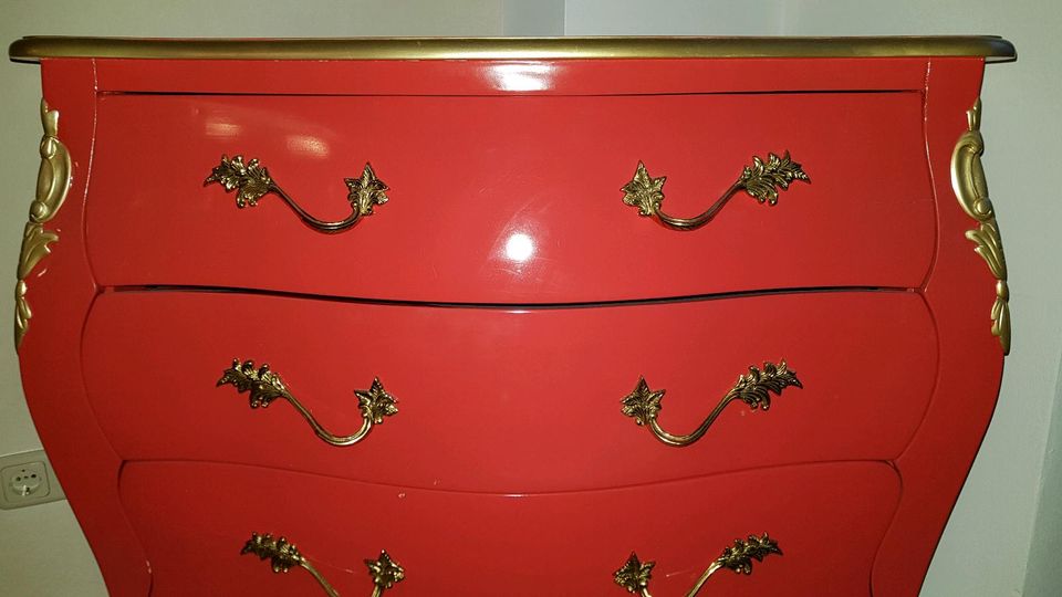 Wunderschöne Kommode im Barock Stil, rot 87x 91cm Rot, Sideboard, in Bad Honnef