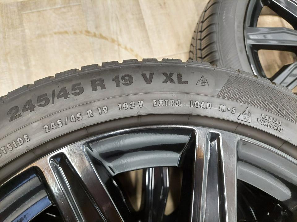 Audi A6 4K 19 Zoll Winterräder Winterreifen 2022 6mm Schwarz in Rödermark
