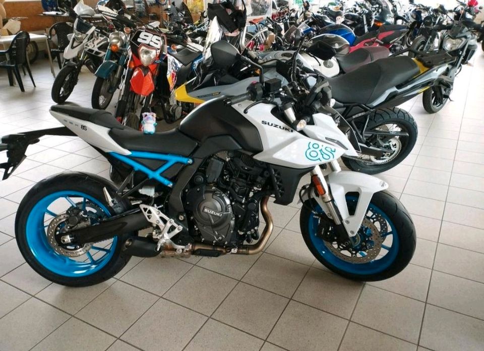 Suzuki GSX-8S Neufahrzeug in Ansbach